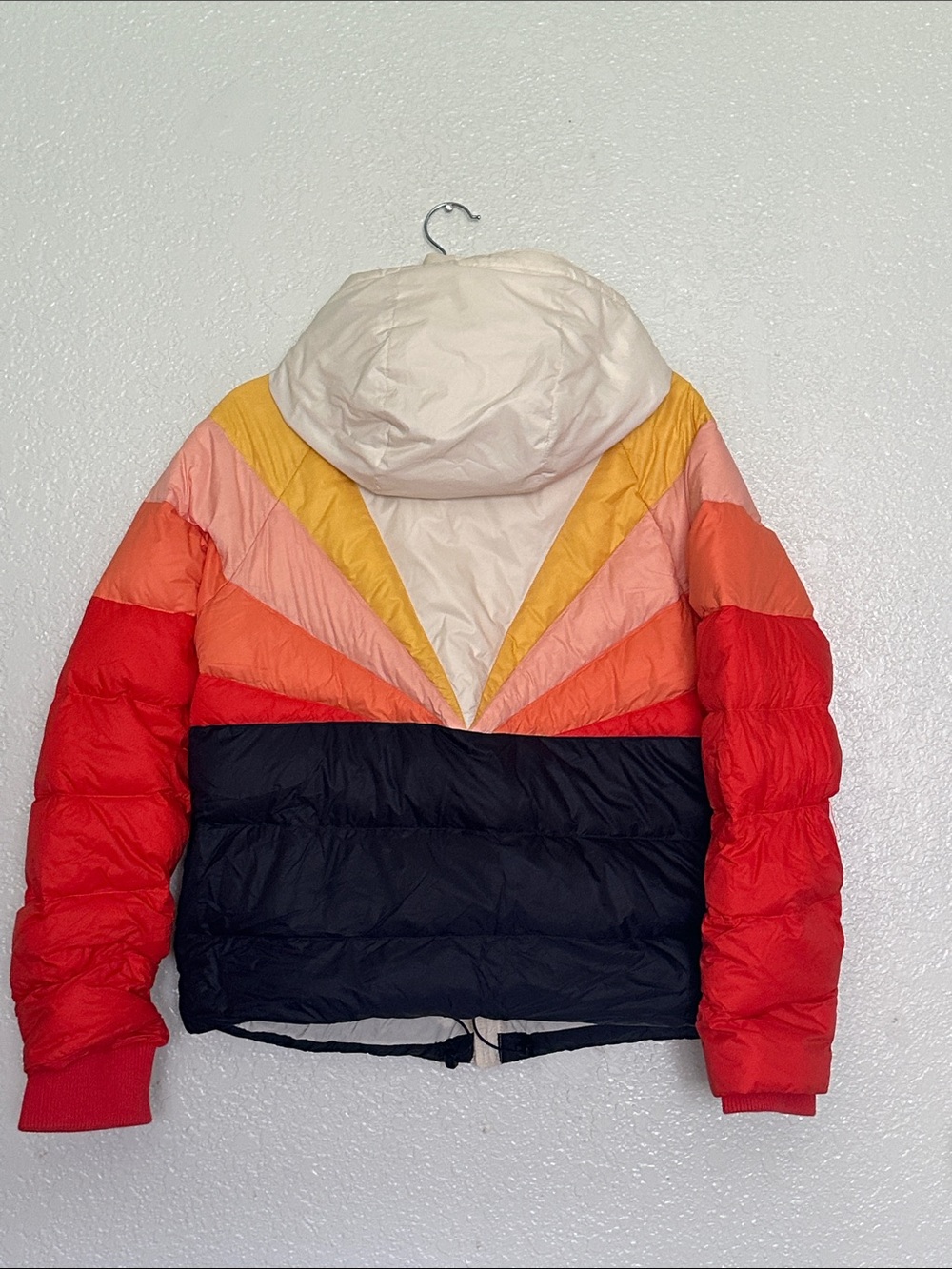 Marine Layer Archive Apres Sunset Down Puffer Jacket GUC L - Picture 4 of 7